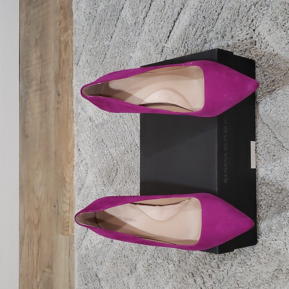 Banana Republic Magenta Heels